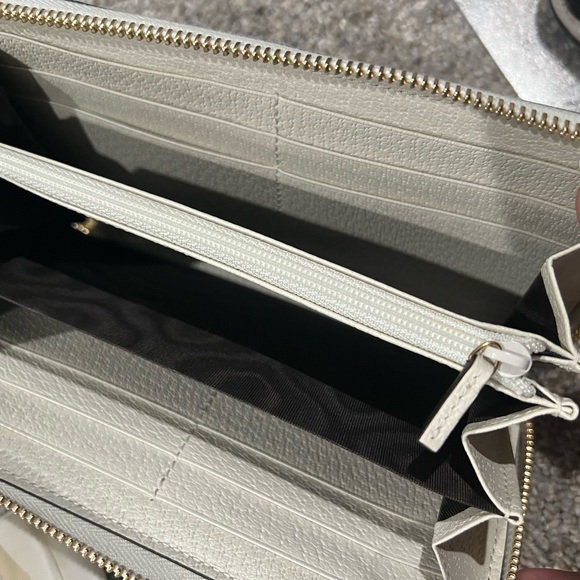 Gucci wallet with duster bag, original box, original store bag. - Picture 3 of 3